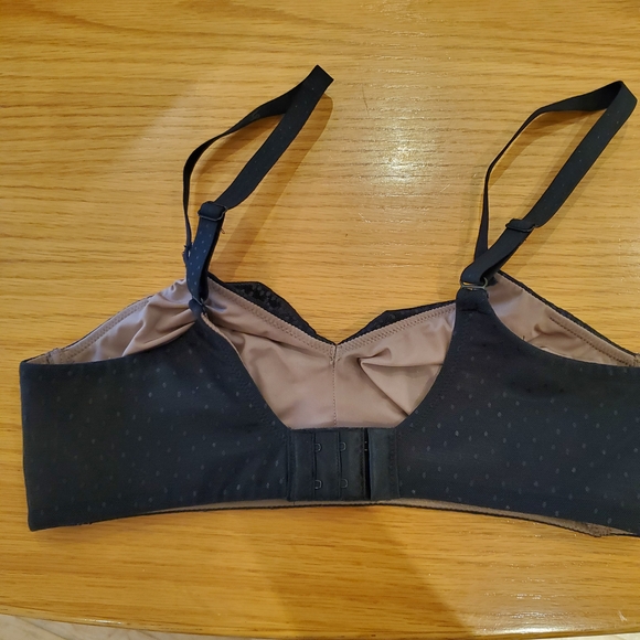 Wacoal NWOT 34B Back Appeal Moulded Wire-Free T-Shirt Soft Bra - Picture 8 of 9